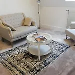 Alojamento de Acomodação e Pequeno-almoço Château Les 4 Saisons 3*