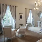 Alojamento de Acomodação e Pequeno-almoço Château Les 4 Saisons