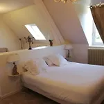 Alojamento de Acomodação e Pequeno-almoço Château Les 4 Saisons Saint-Cirgues-sur-Couze