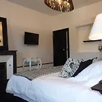 Alojamento de Acomodação e Pequeno-almoço Château Les 4 Saisons Saint-Cirgues-sur-Couze