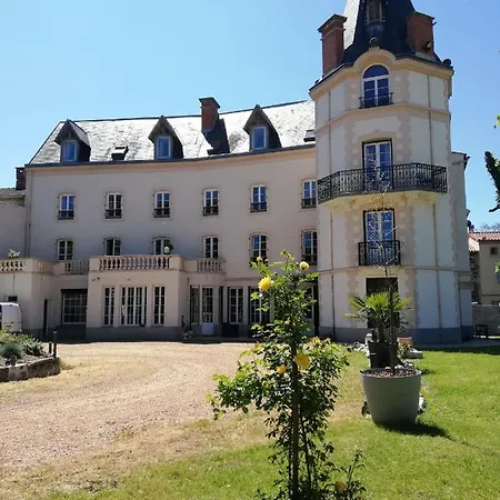 Chateau Les 4 Saisons 3*