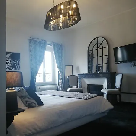 Chateau Les 4 Saisons 3*