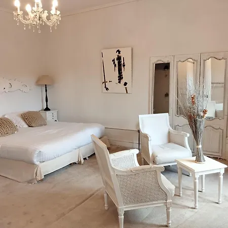 Chateau Les 4 Saisons 3* Saint-Cirgues-sur-Couze