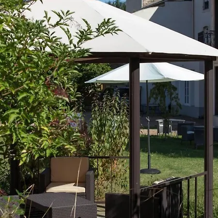 Chateau Les 4 Saisons 3*