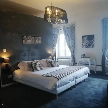 Chateau Les 4 Saisons 3*