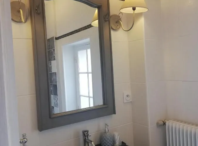 Chateau Les 4 Saisons 3*