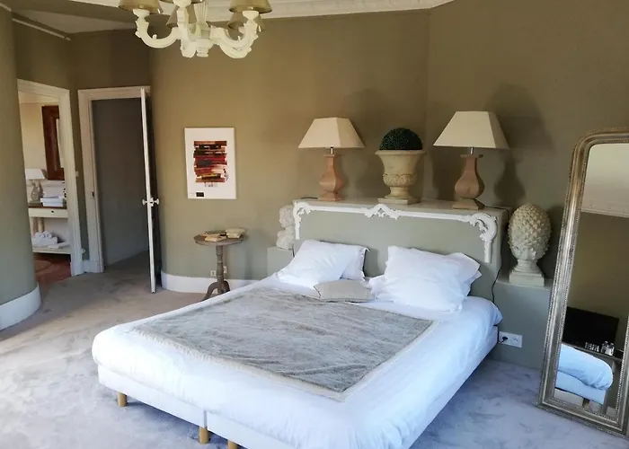 Chateau Les 4 Saisons Bed & Breakfast Saint-Cirgues-sur-Couze