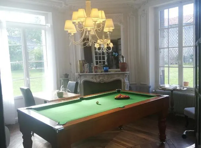 Chateau Les 4 Saisons