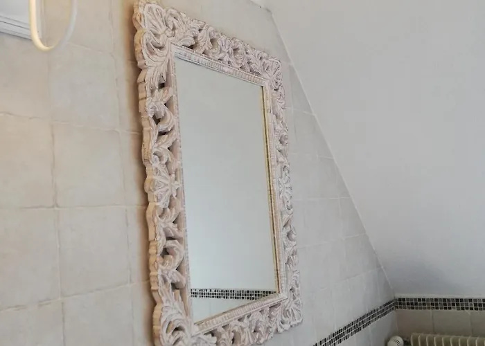 Chateau Les 4 Saisons Oda ve Kahvaltı 3*