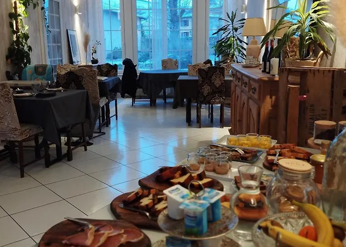 Chateau Les 4 Saisons 3*