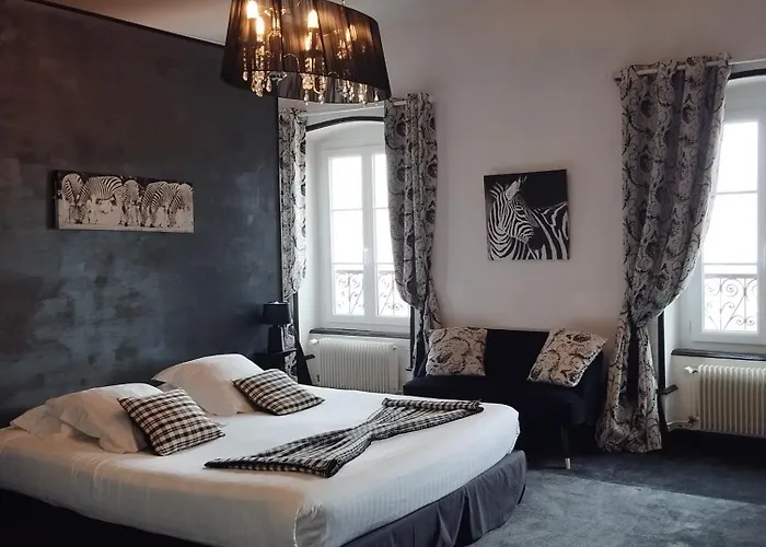 Chateau Les 4 Saisons 3* Saint-Cirgues-sur-Couze