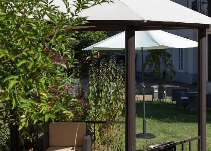 Chateau Les 4 Saisons 3*