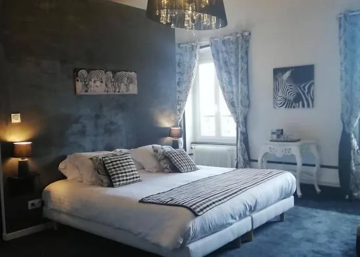 Chateau Les 4 Saisons 3*