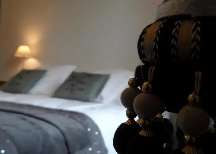 Chateau Les 4 Saisons 3*