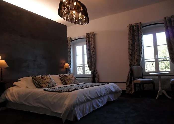 Chateau Les 4 Saisons Oda ve Kahvaltı 3*